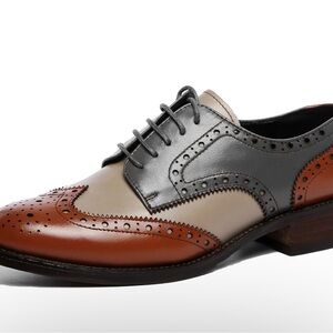 Women’s Classic Brown and Gray Oxford Shoes